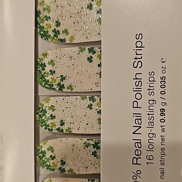 NWT Color Street - Picture 2 of 6